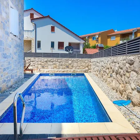 Family-friendly With Swimming Pool Biograd Na Moru, Biograd - 23754 * Biograd Na Moru