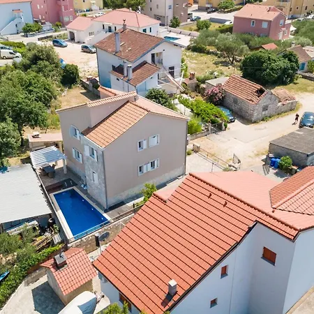 Lejlighed Family-friendly With Swimming Pool Biograd Na Moru, Biograd - 23754 *