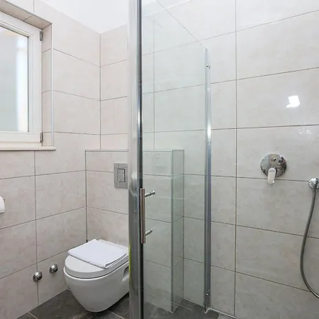 Family-friendly With Swimming Pool Biograd Na Moru, Biograd - 23754 Lejlighed Biograd Na Moru
