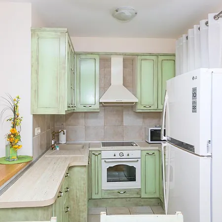 Family-friendly With Swimming Pool Biograd Na Moru, Biograd - 23754 Lejlighed