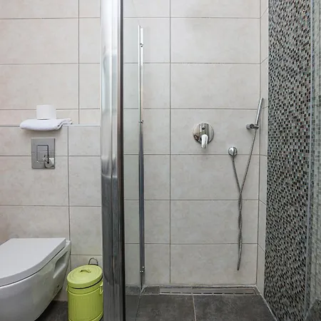 Family-friendly With Swimming Pool Biograd Na Moru, Biograd - 23754 * Biograd Na Moru