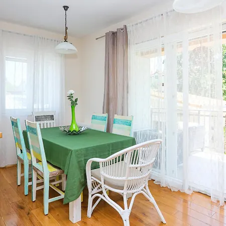Lejlighed Family-friendly With Swimming Pool Biograd Na Moru, Biograd - 23754 *
