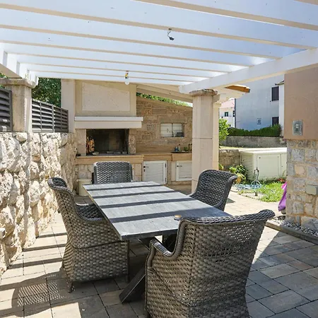 Family-friendly With Swimming Pool Biograd Na Moru, Biograd - 23754 Lejlighed Biograd Na Moru
