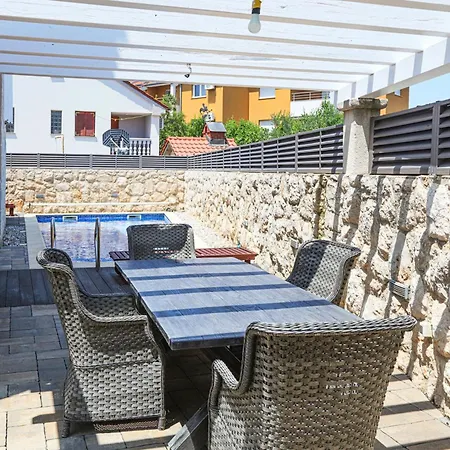 Family-friendly With Swimming Pool Biograd Na Moru, Biograd - 23754 Biograd Na Moru