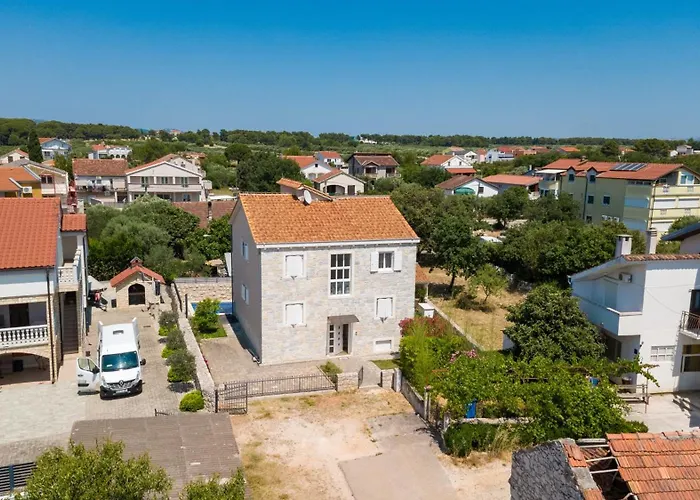 Family-friendly With Swimming Pool Biograd Na Moru, Biograd - 23754 شقة بيوغْغاد نا موغو