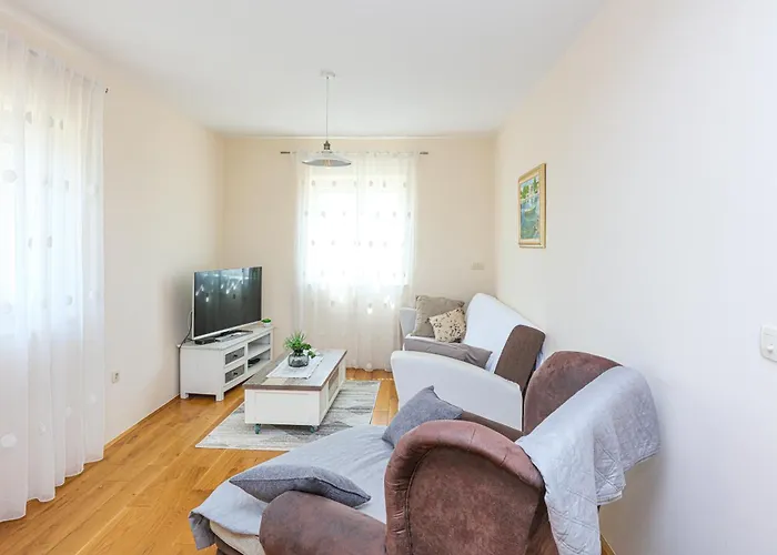 Family-friendly With Swimming Pool Biograd Na Moru, Biograd - 23754 شقة بيوغْغاد نا موغو