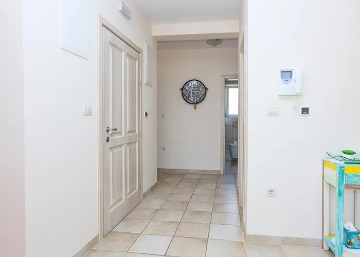 Family-friendly With Swimming Pool Biograd Na Moru, Biograd - 23754 شقة بيوغْغاد نا موغو