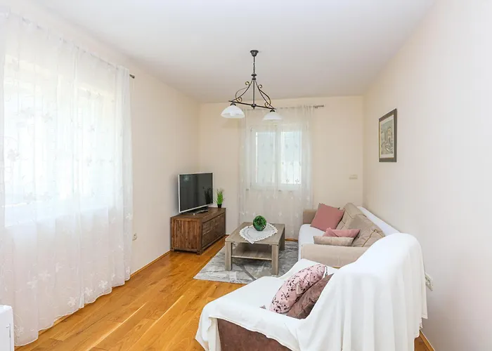 Family-friendly With Swimming Pool Biograd Na Moru, Biograd - 23754 *