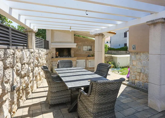 Family-friendly With Swimming Pool Biograd Na Moru, Biograd - 23754 شقة بيوغْغاد نا موغو