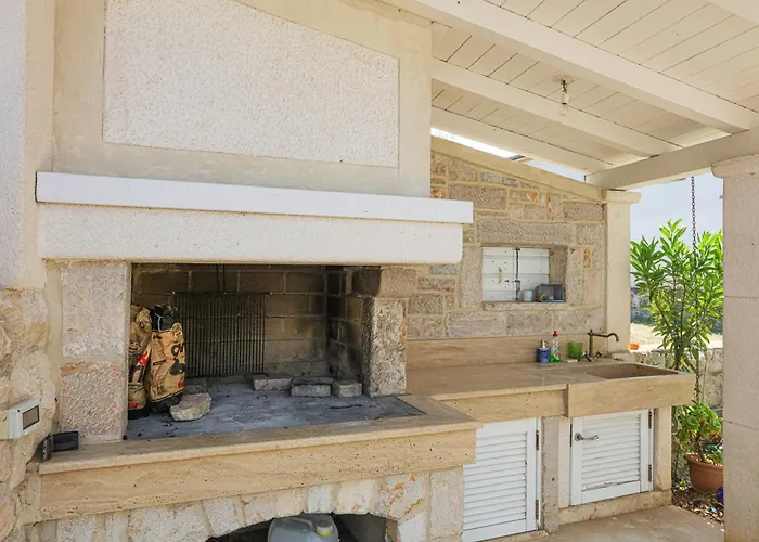 شقة Family-friendly With Swimming Pool Biograd Na Moru, Biograd - 23754 بيوغْغاد نا موغو
